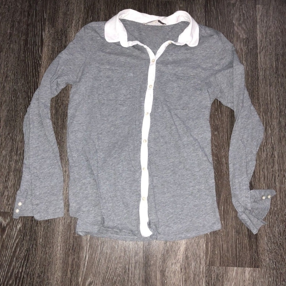 Loft Gray Cotton Button Up with White Collar M